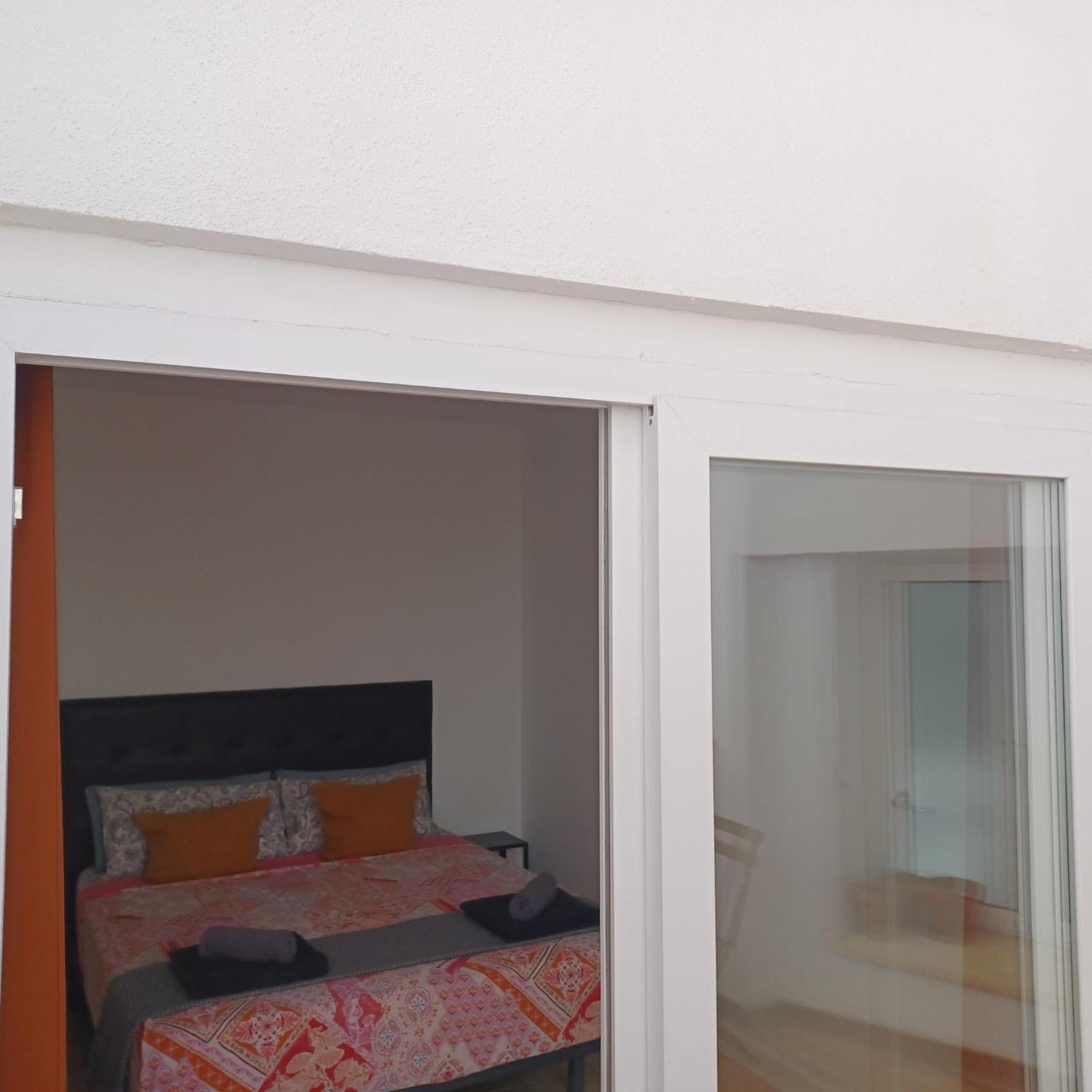 Picasso'S Neighbor Apartment Malaga Bagian luar foto